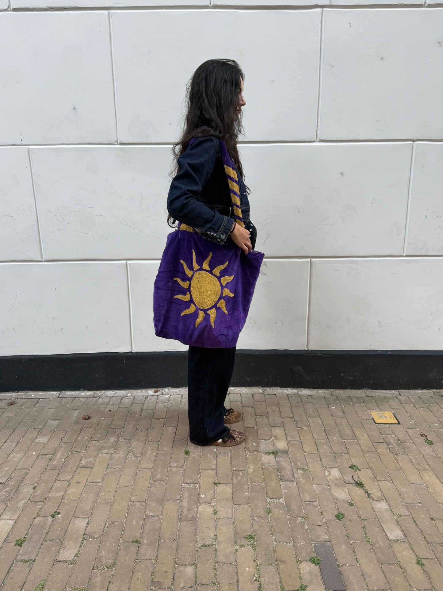Velvet embroidery "Sunsetchaser" tas