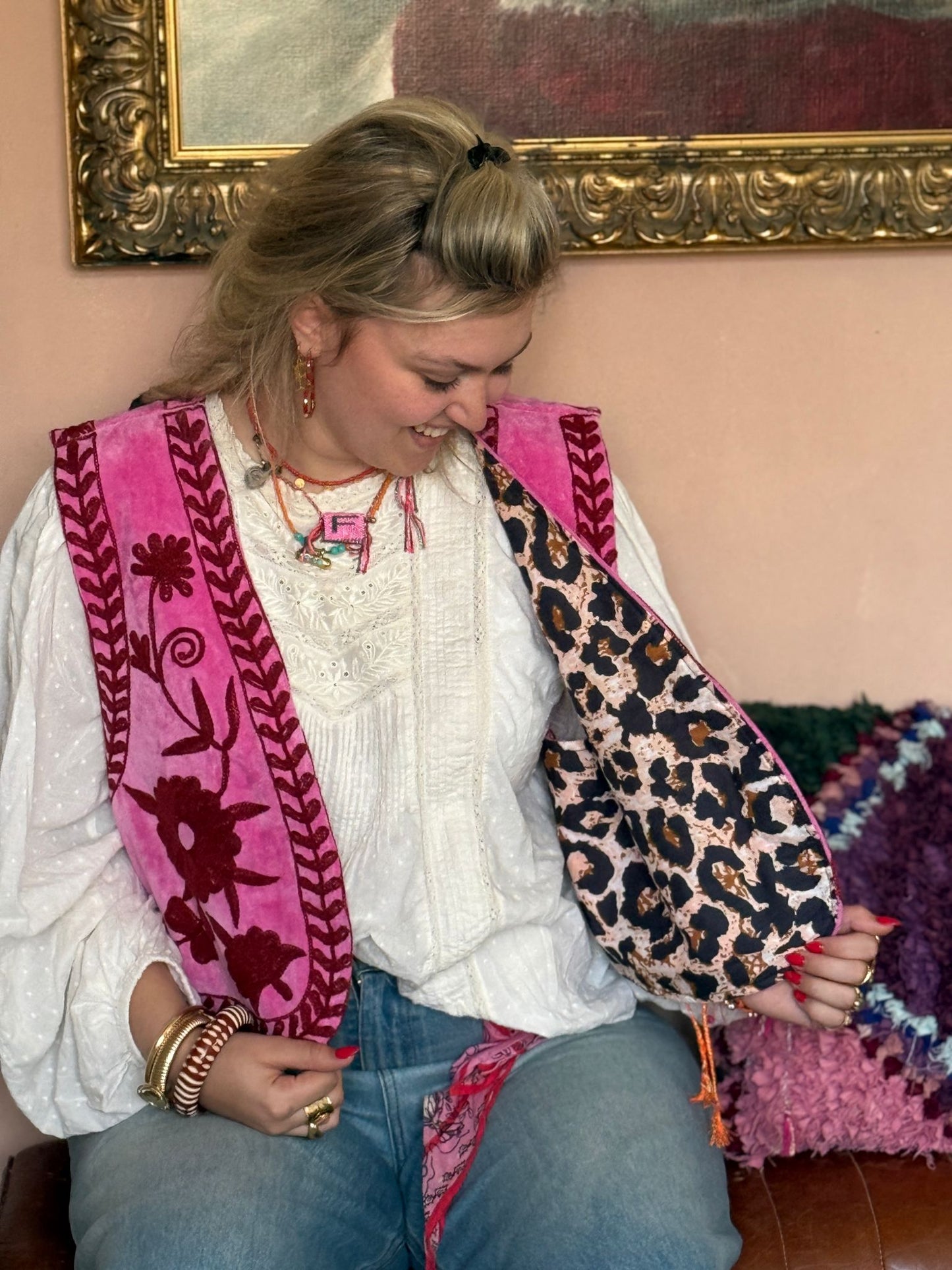 Suzani velvet Gilet pink panter
