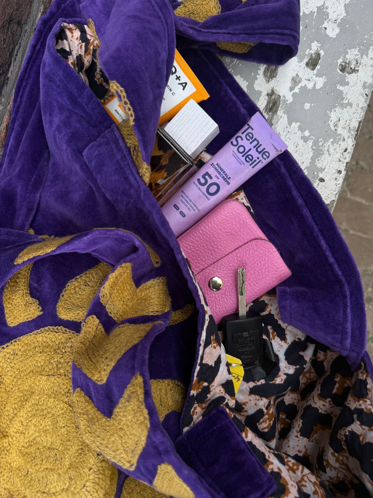 Velvet embroidery "Sunsetchaser" tas