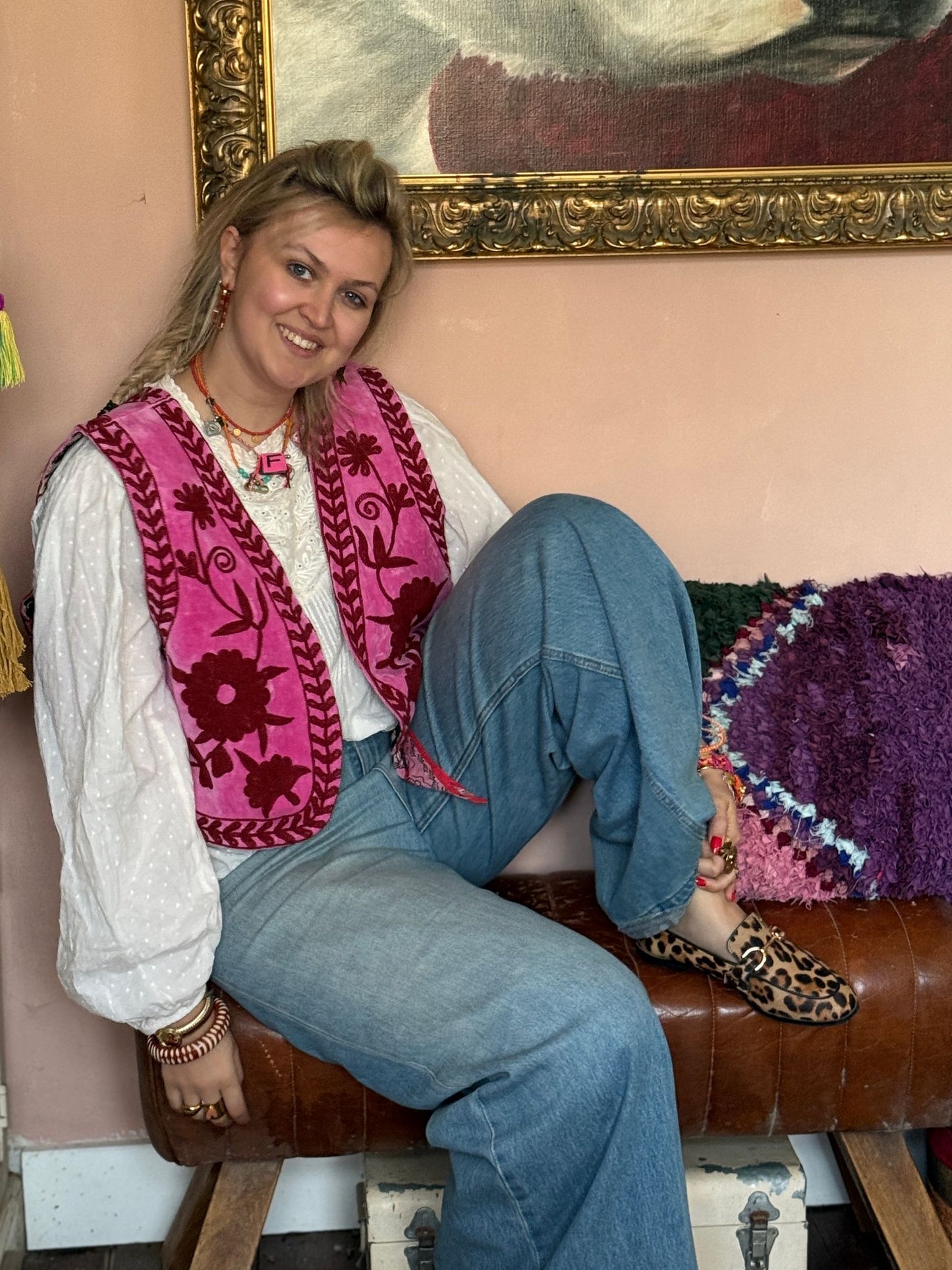Suzani velvet Gilet pink panter