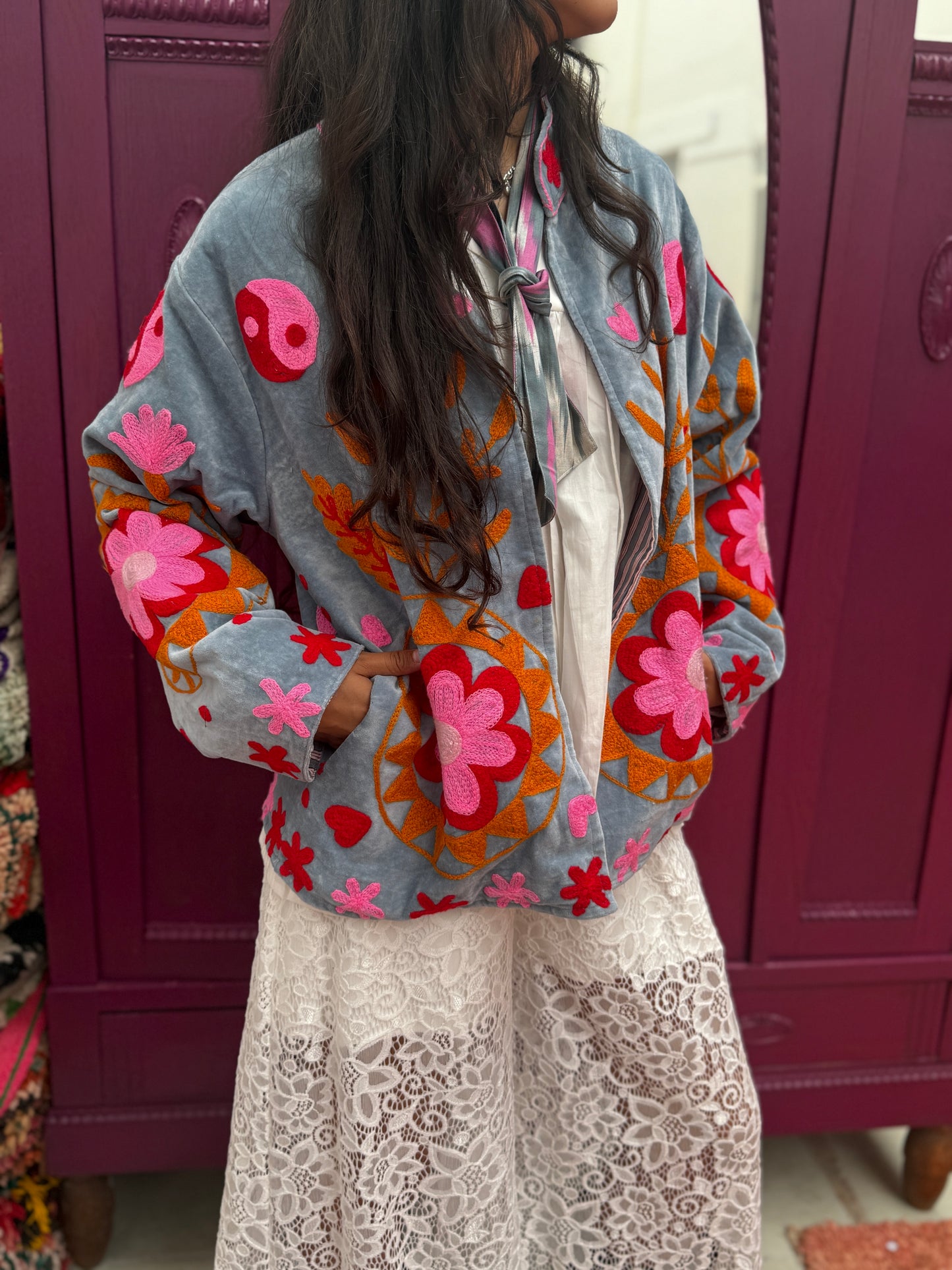Velvet Jacket flower light grey