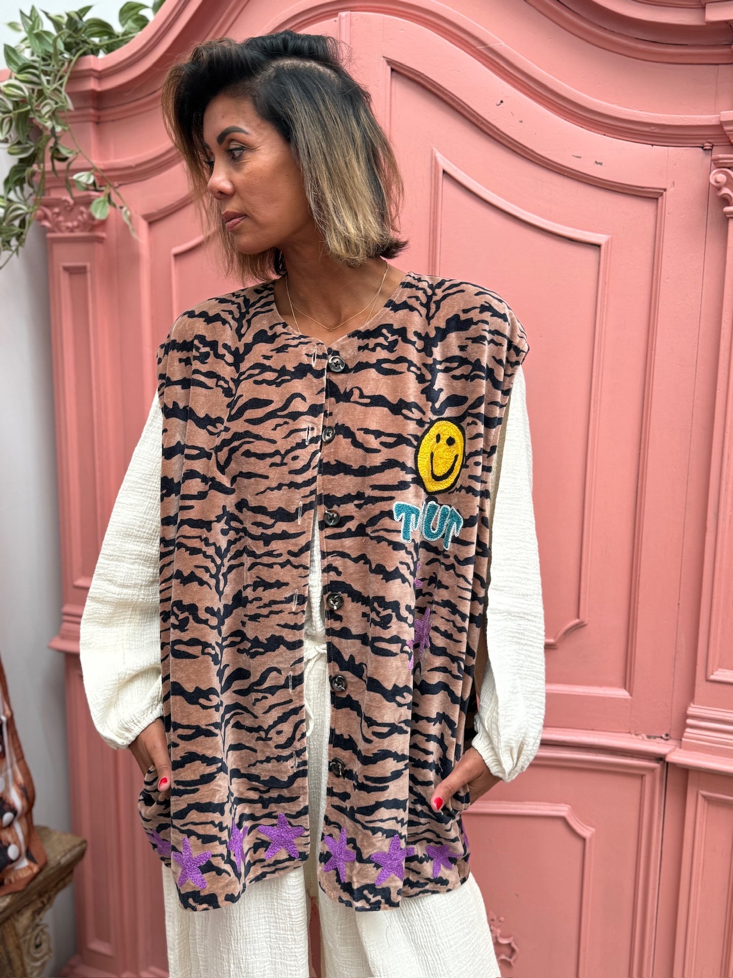 TOUT - Vest Tiger Peace