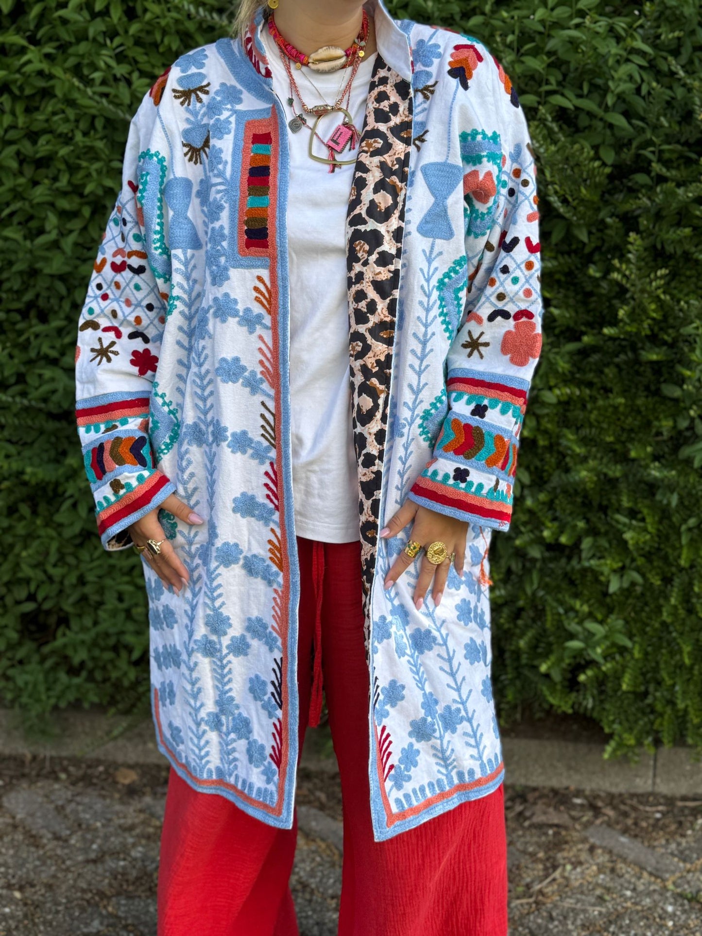 Medium Long cotton Embroidery jas white panter