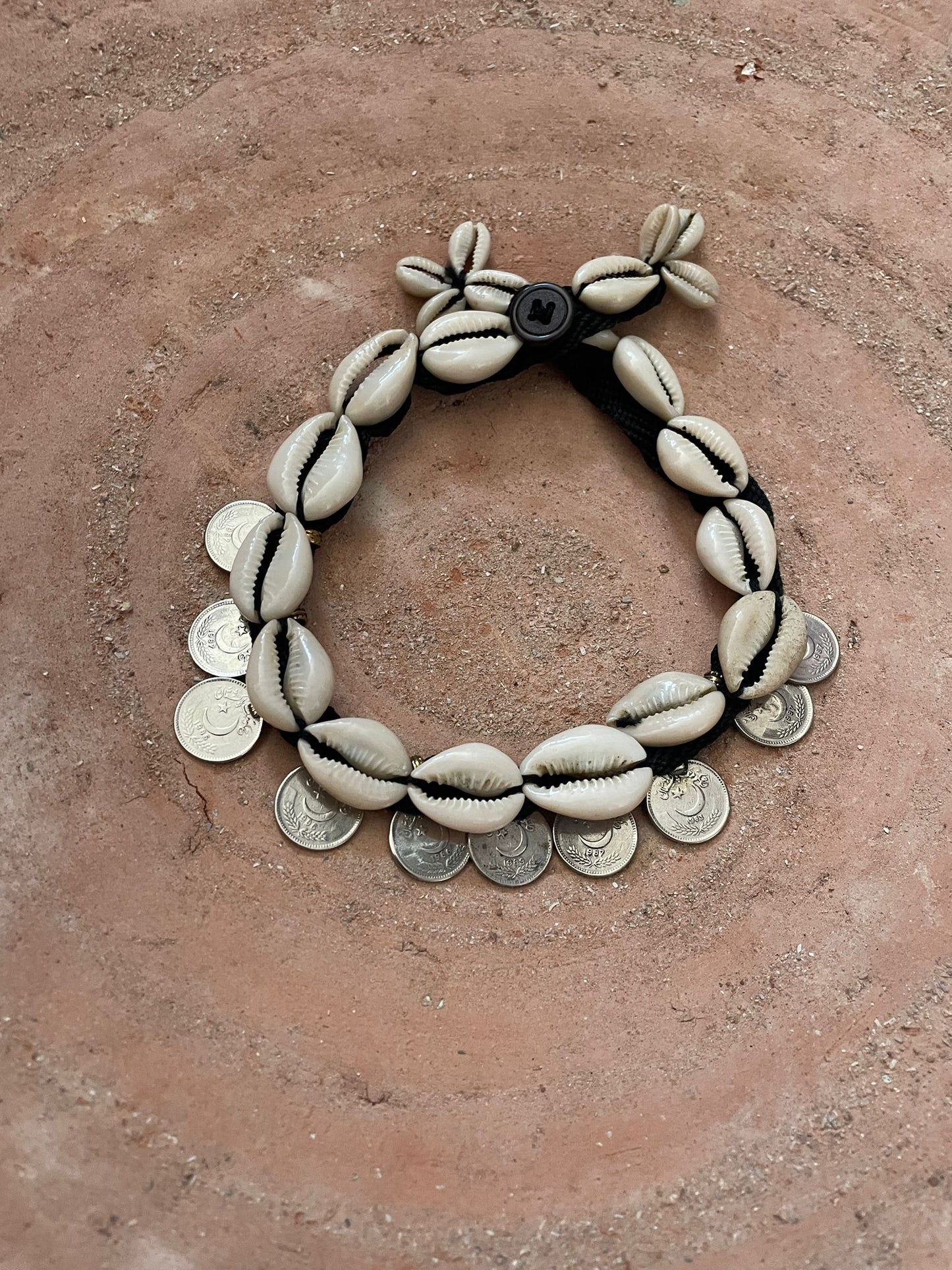 Ketting schelpen en vintage munten