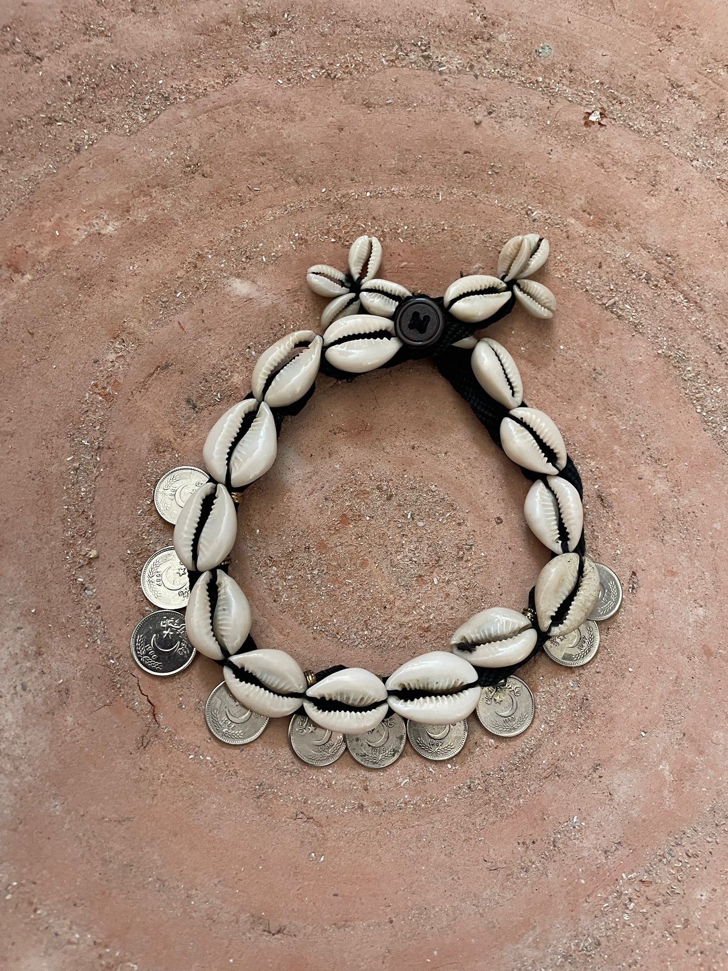 Ketting schelpen en vintage munten