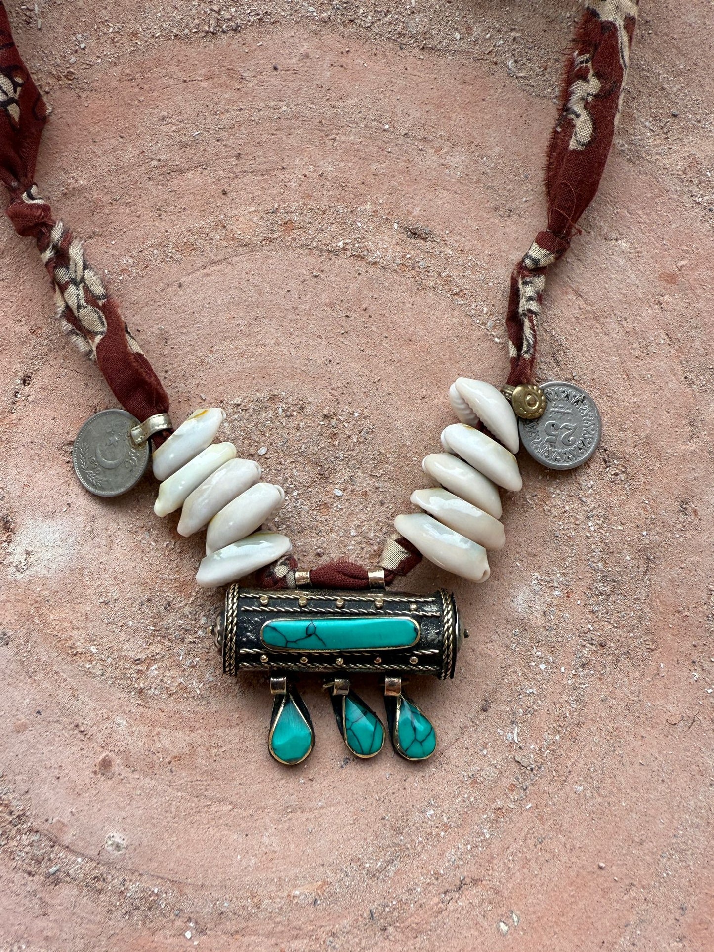 Vintage ketting prayer box India special