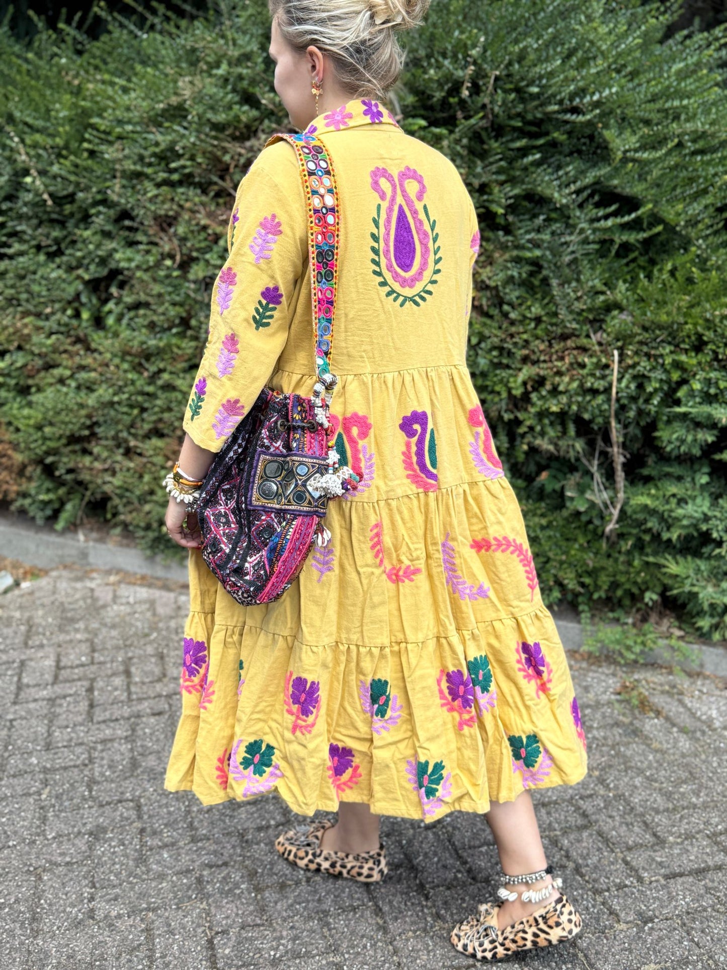 Embroidery jurk Yellow