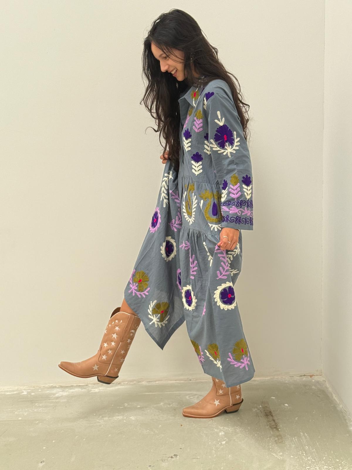 Embroidery dress grey