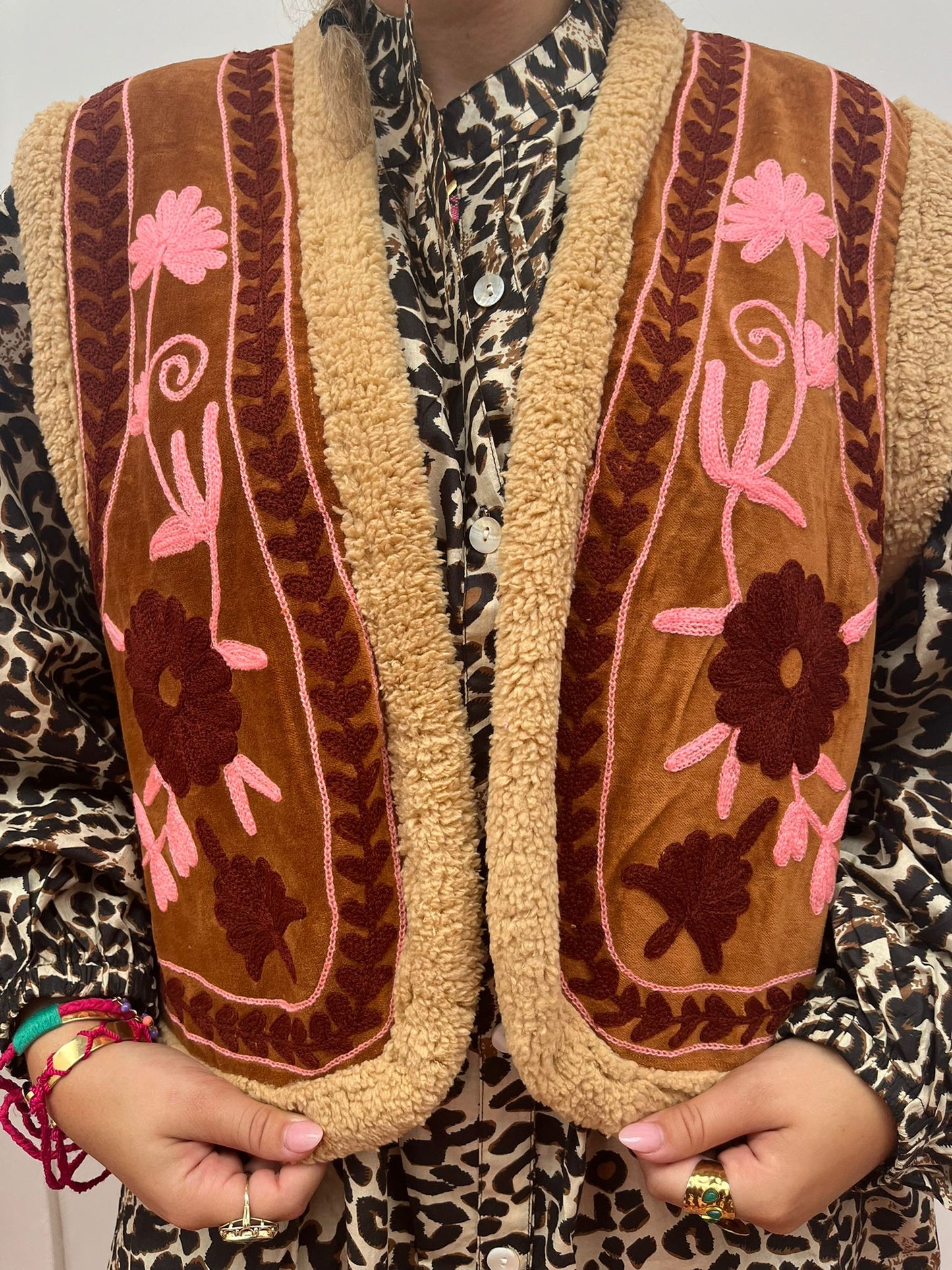 Velvet gilet teddy brown pink