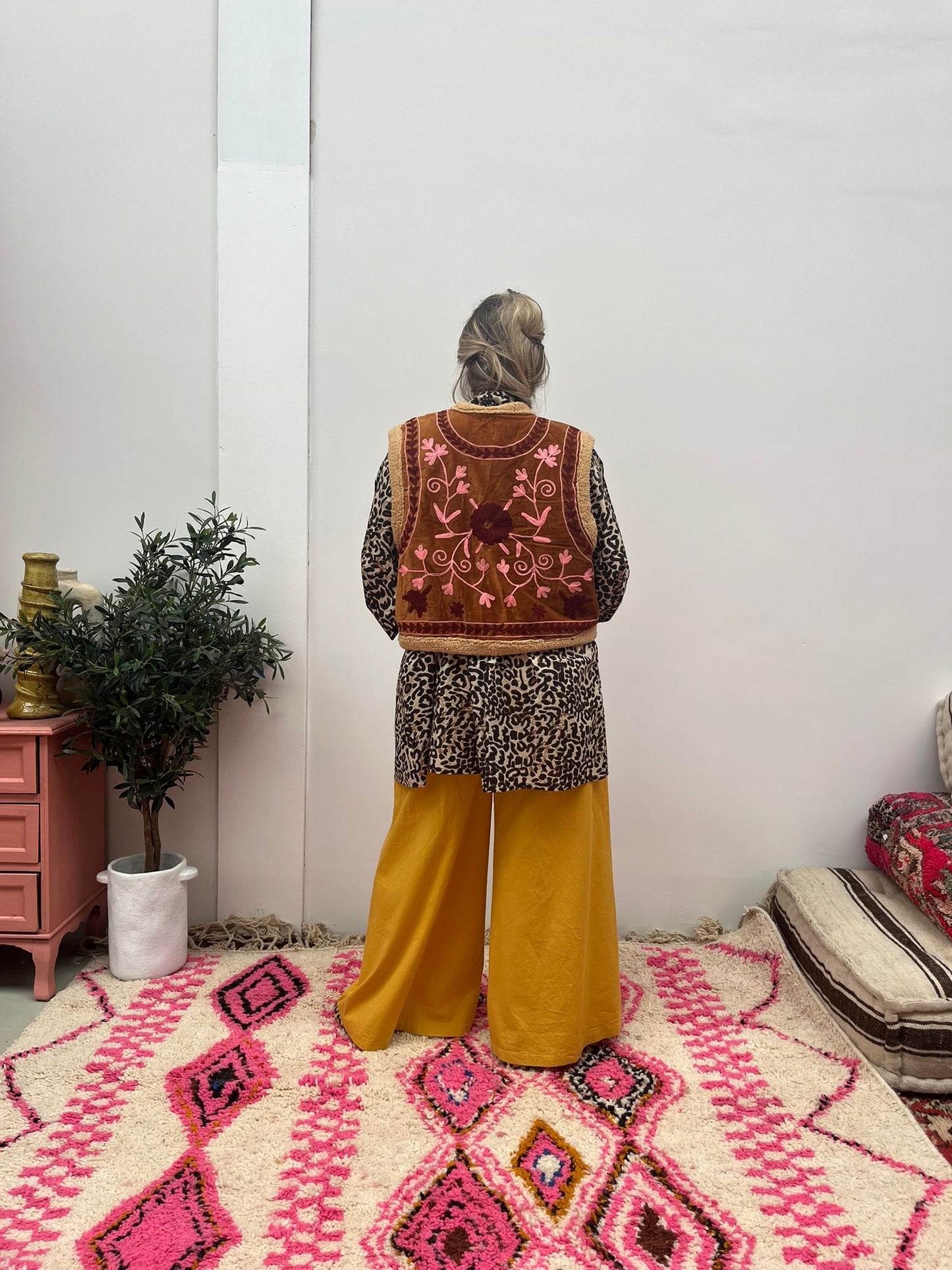 Velvet gilet teddy brown pink