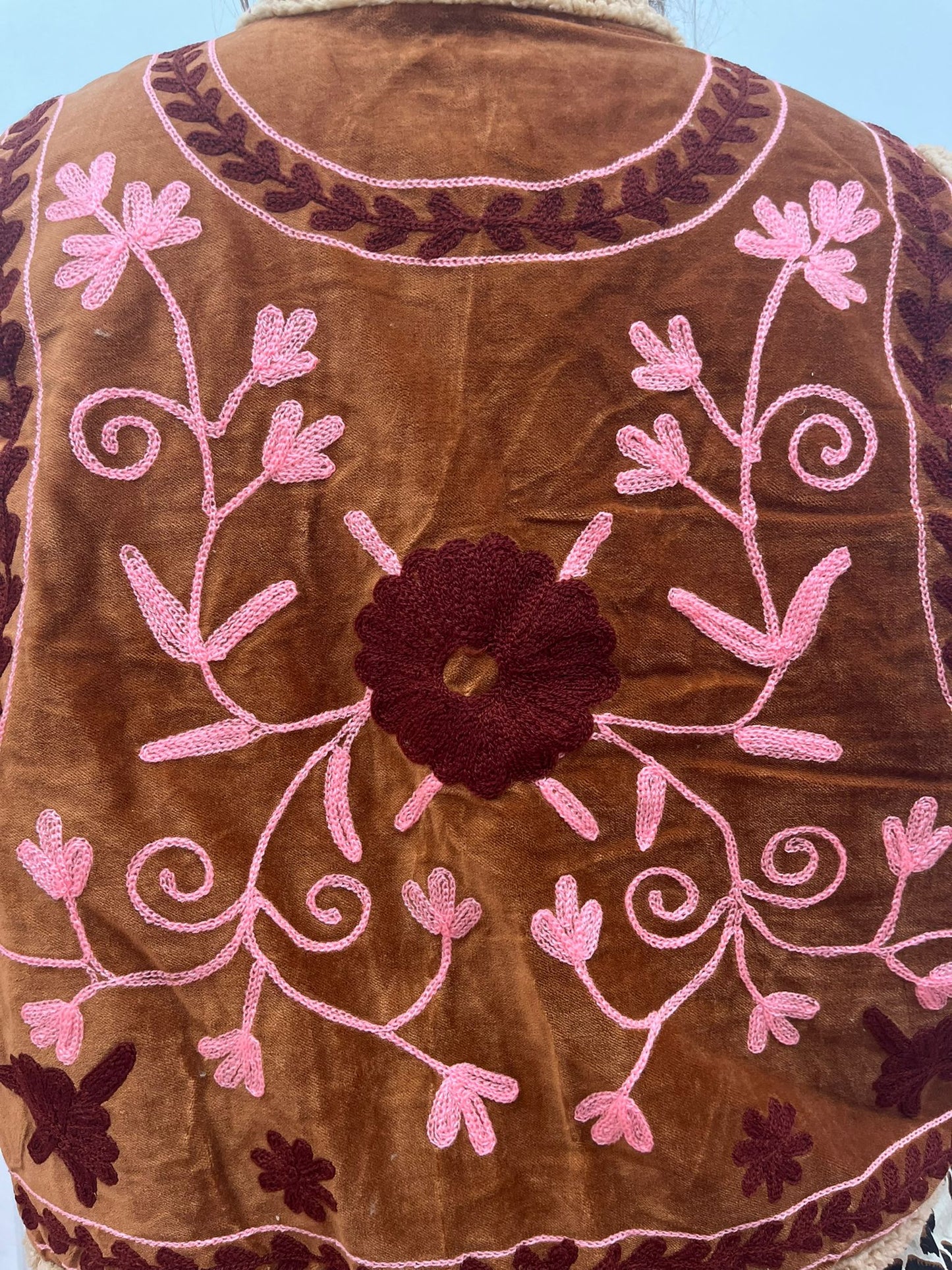 Velvet gilet teddy brown pink