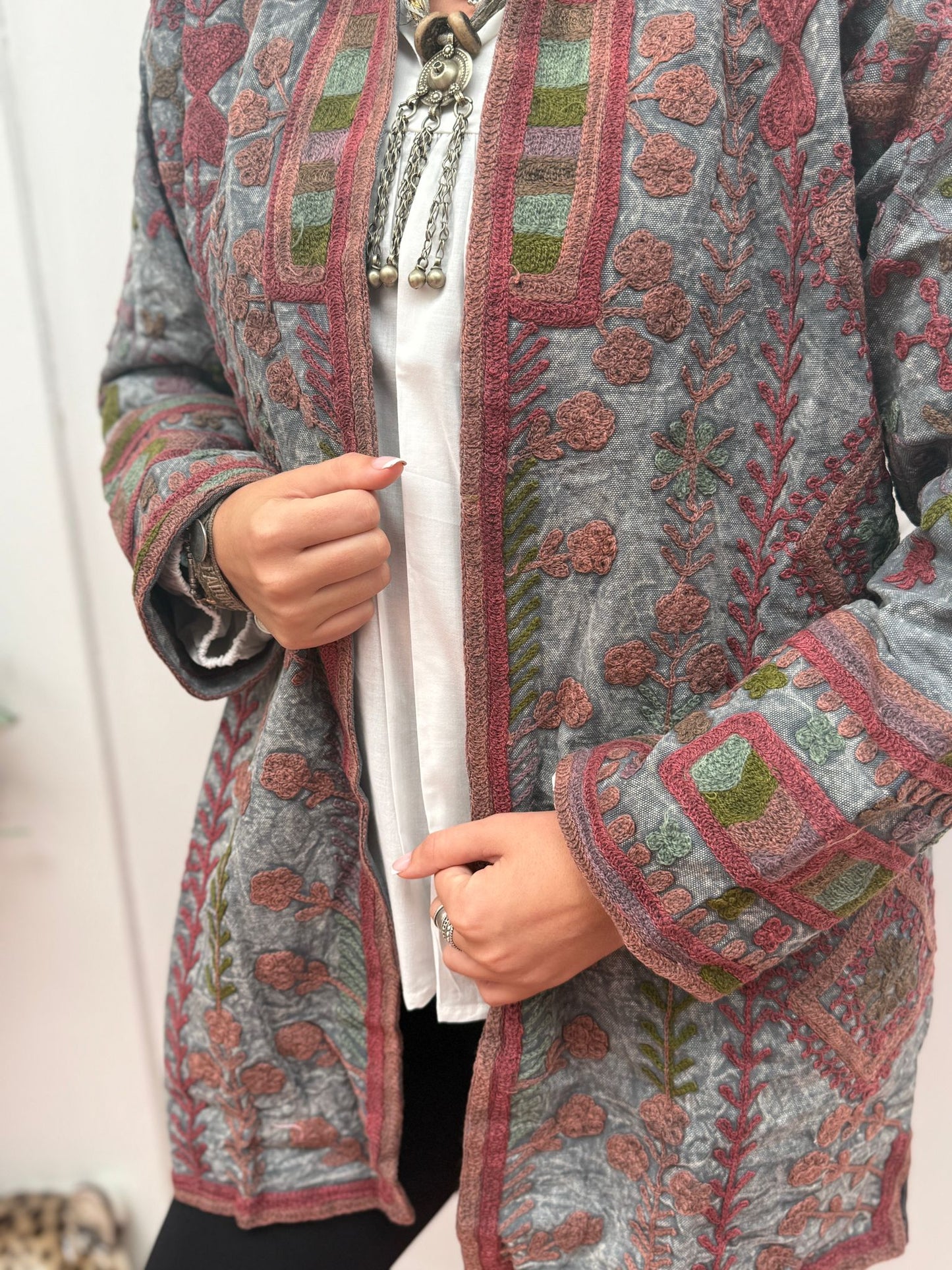Medium Long cotton Embroidery jas stoned wash