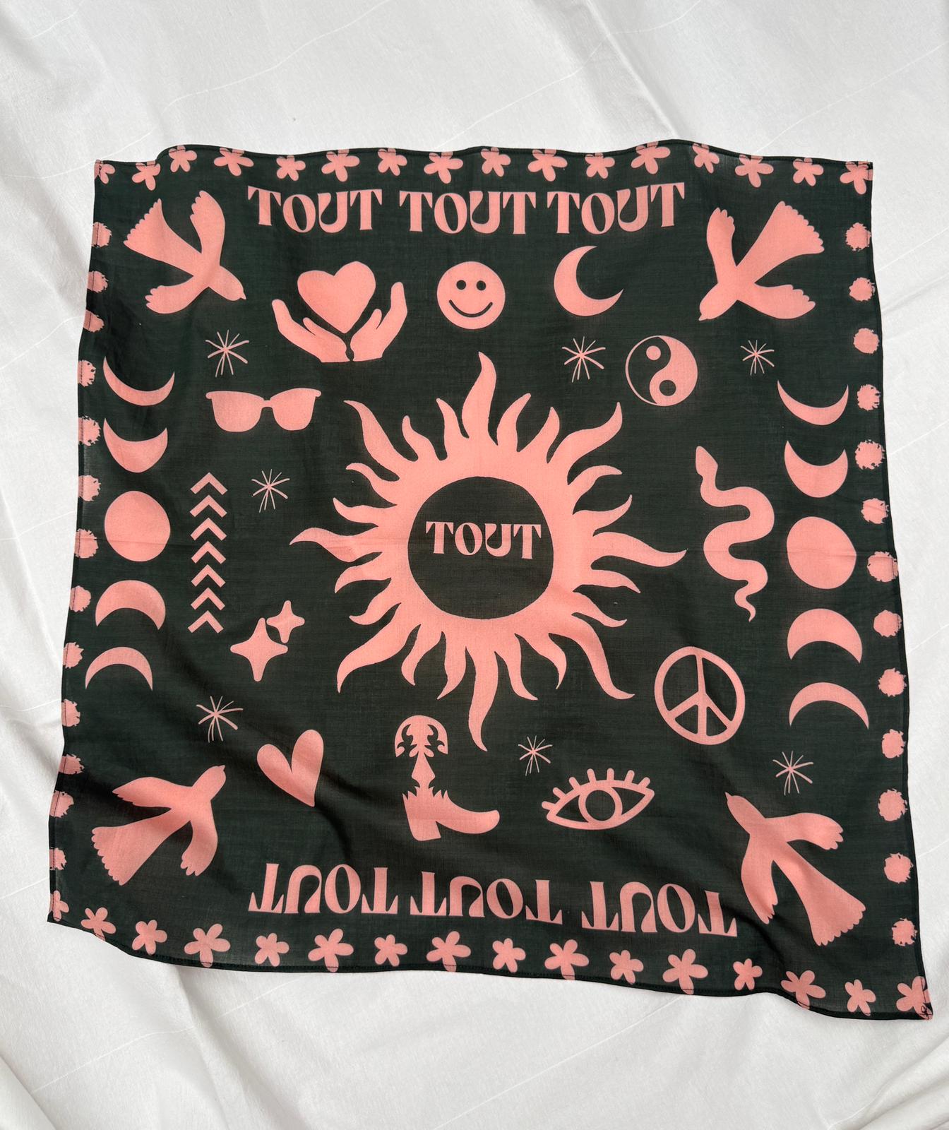 TOUT - Bandana Ellis