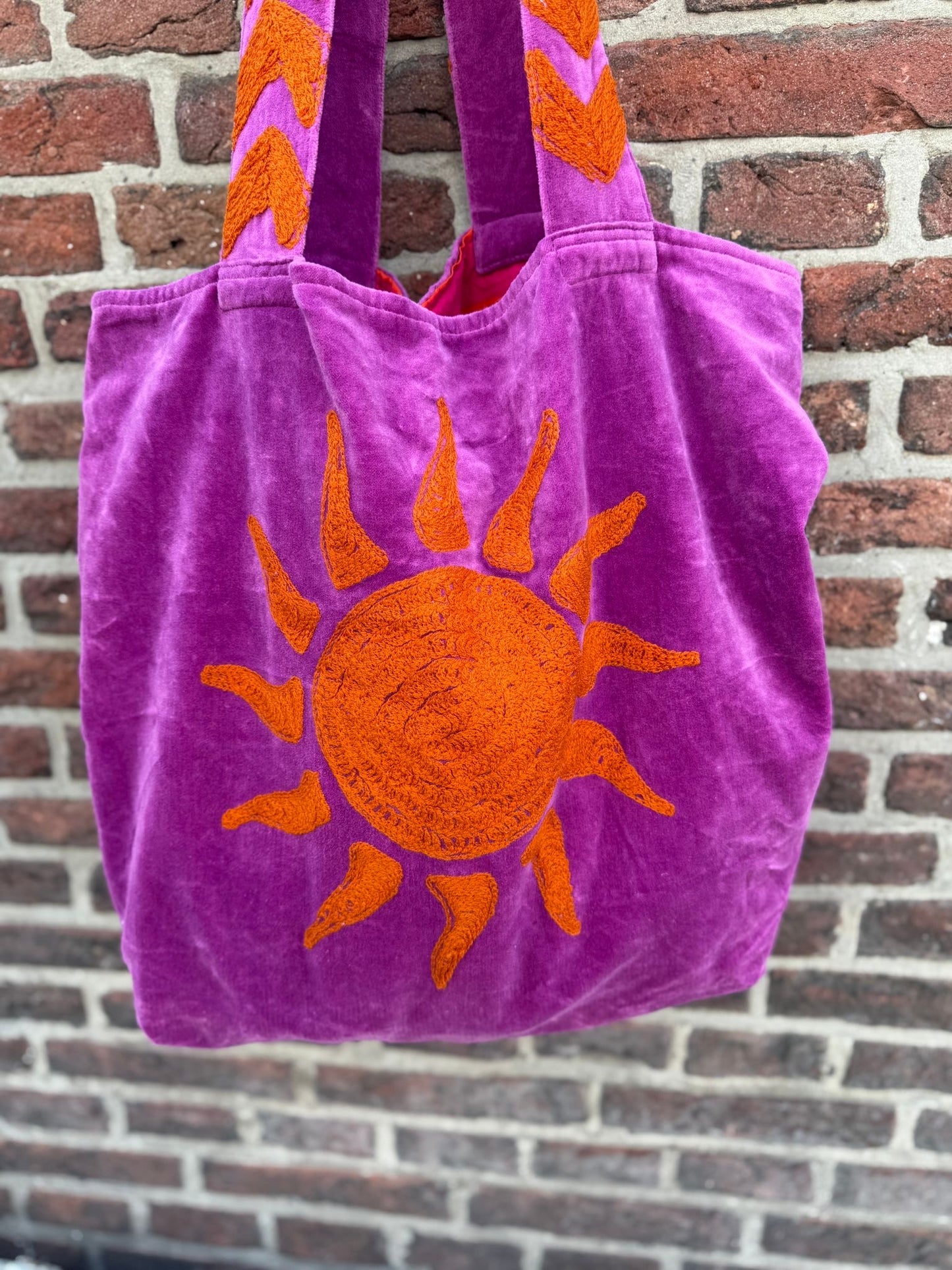 Velvet embroidery "Sunsetchaser" tas