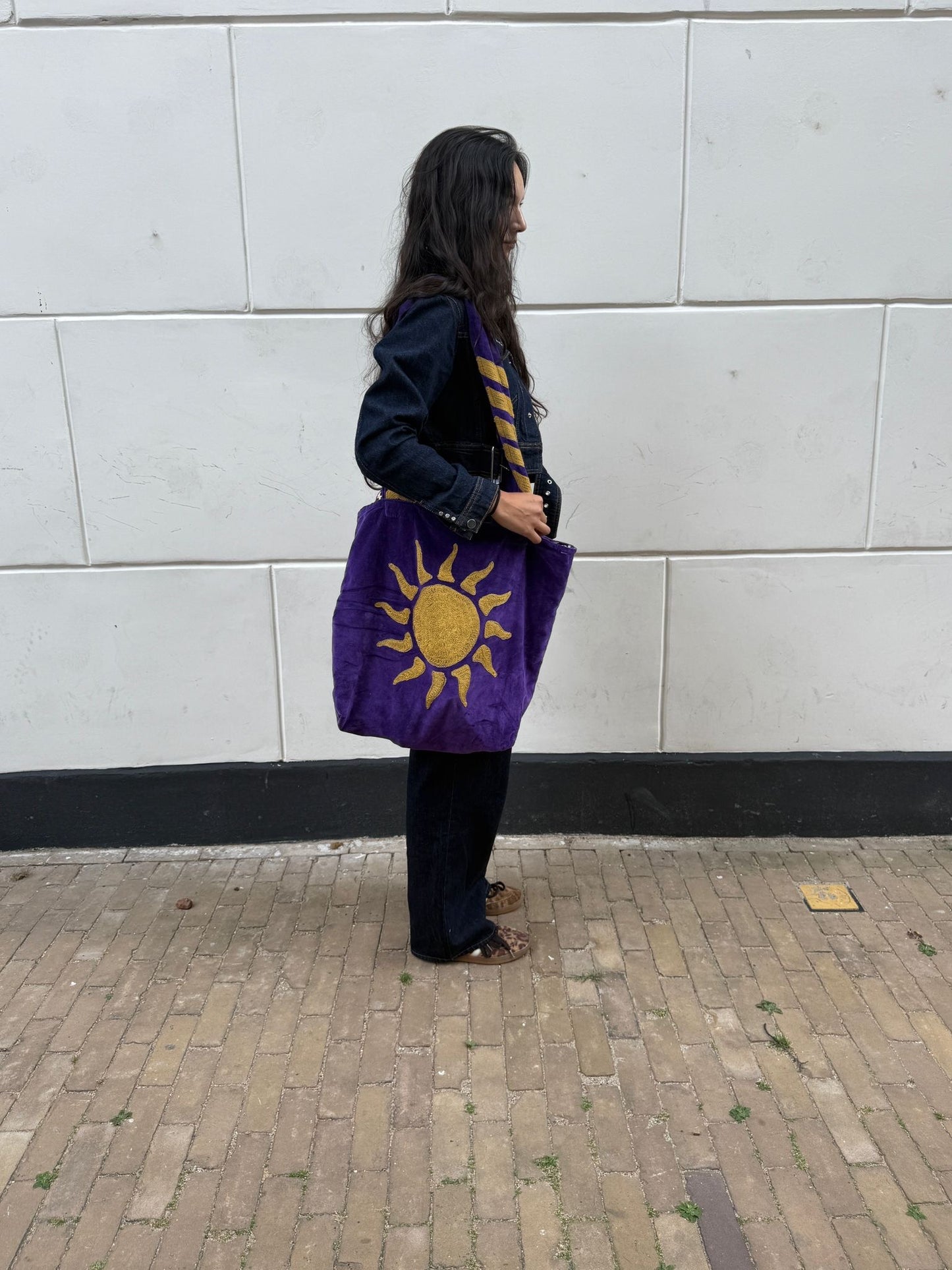 Velvet embroidery "Sunsetchaser" tas