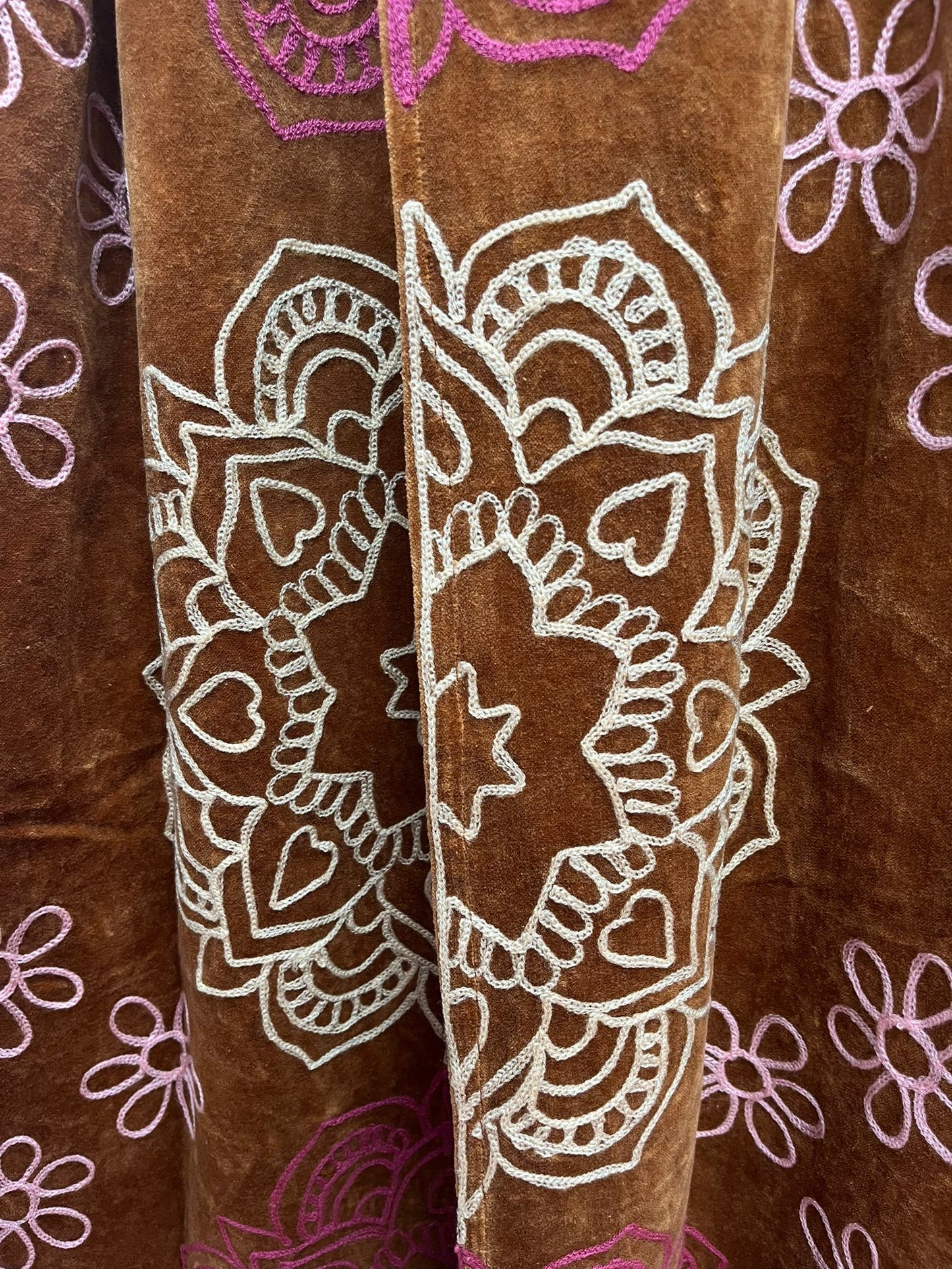 Long velvet Embroidery jas mandala