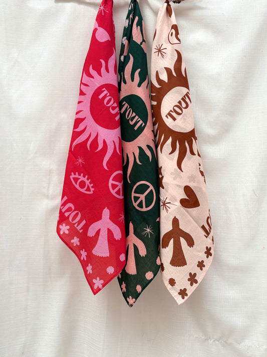 TOUT - Bandana Ellis