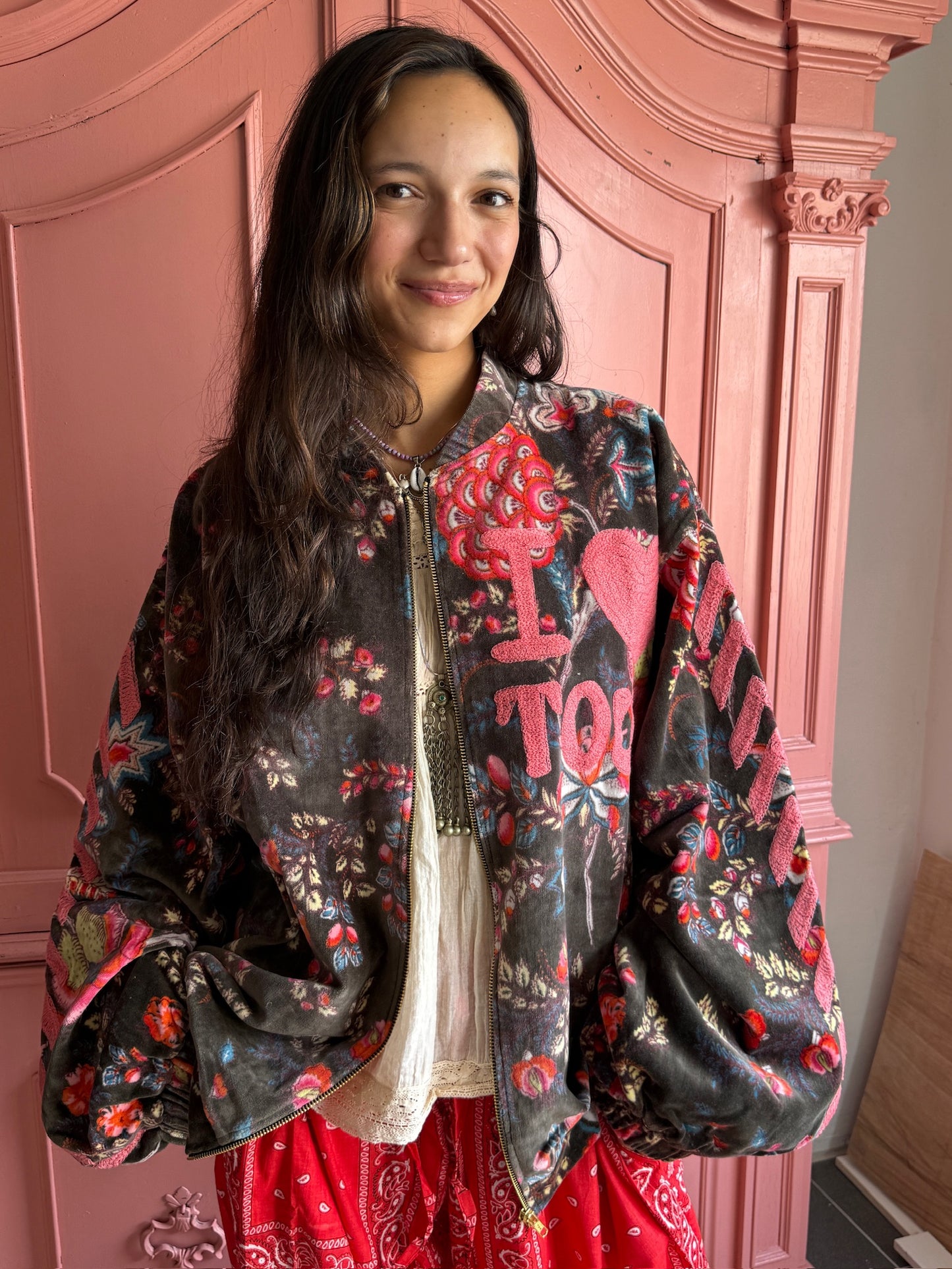 TOUT - Flower Bomber Tout
