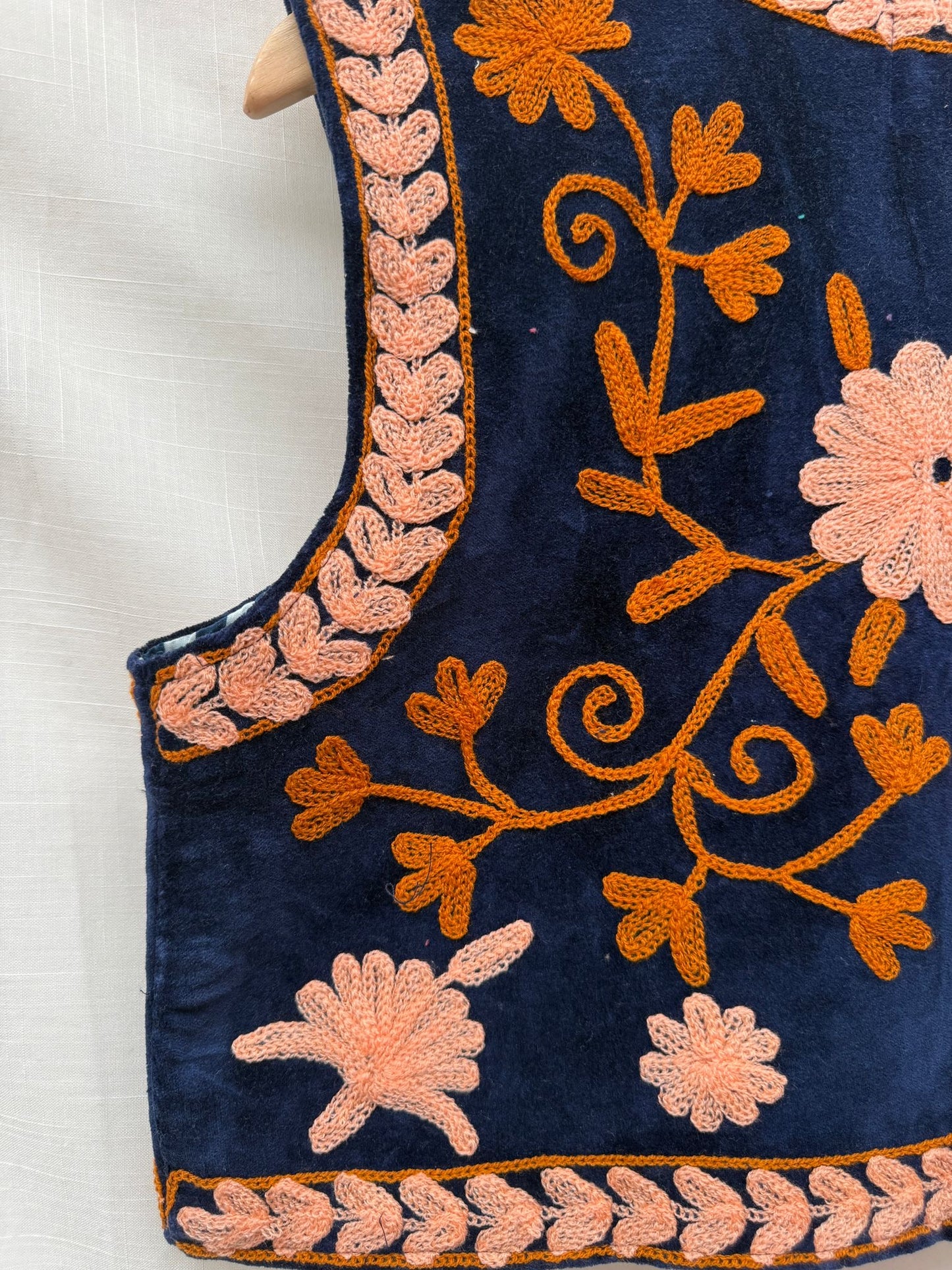 TOUT - Suzani velvet  Gilet