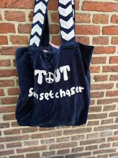 TOUT - Velvet embroidery "Sunsetchaser" tas - All season - one size