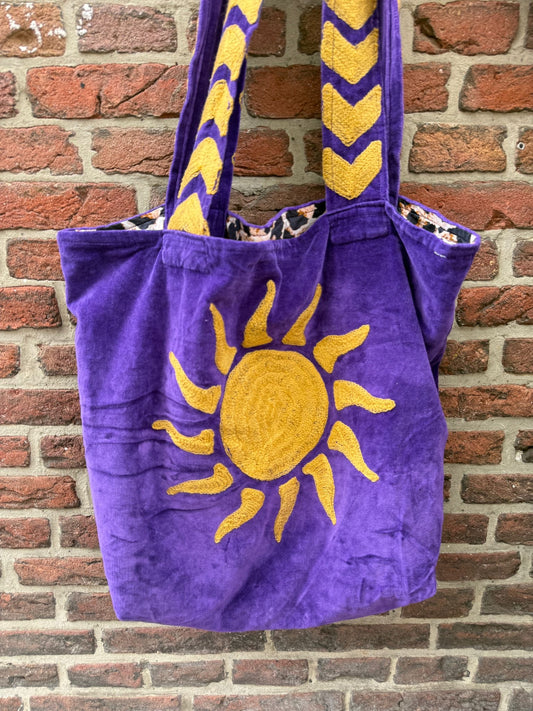TOUT - Velvet embroidery "Sunsetchaser" tas - All season - one size