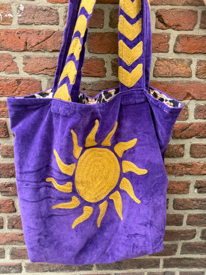 TOUT - Velvet embroidery "Sunsetchaser" tas - All season - one size