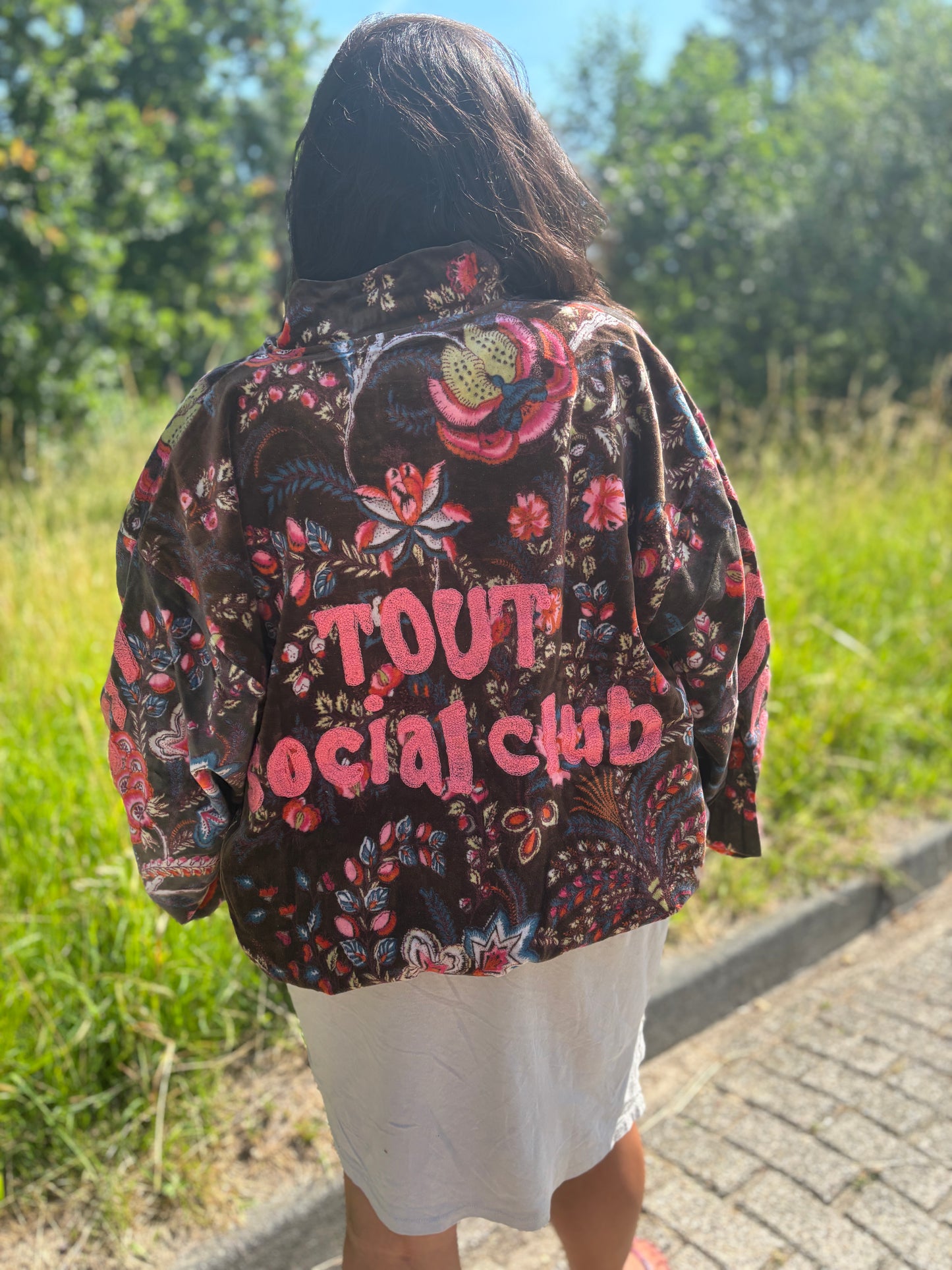 TOUT - Flower Bomber Tout