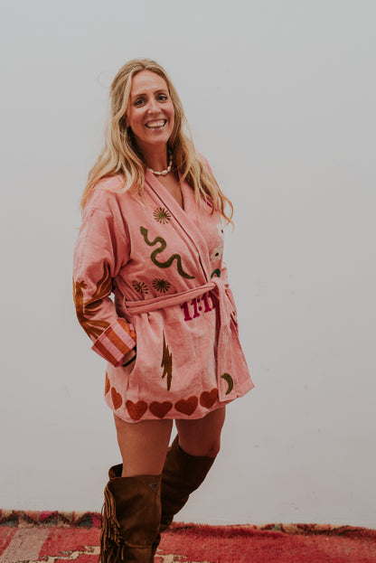 TOUT x Spiritjunkies - Velvet Kimono Pink magic