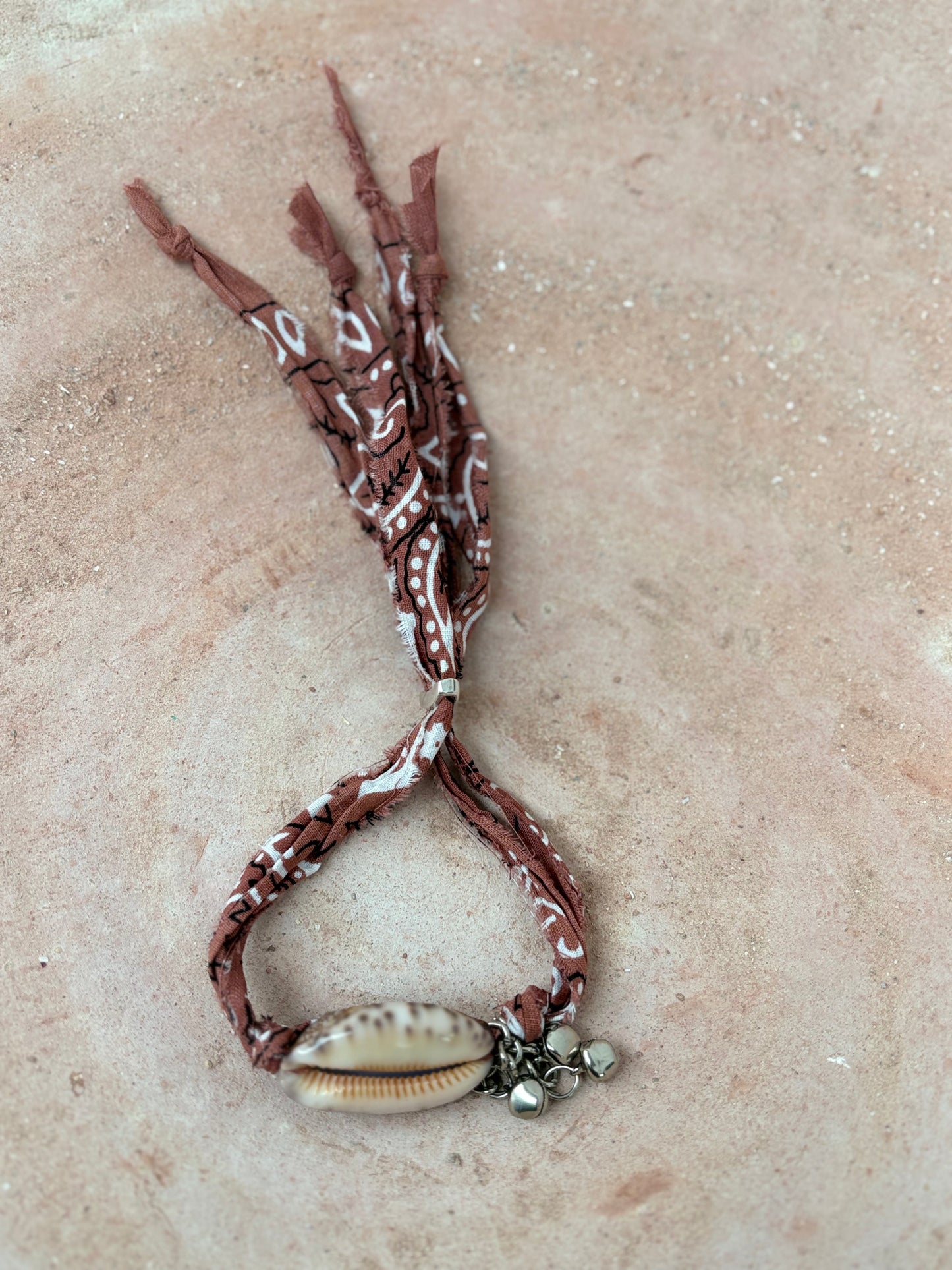 TOUT - Lho Armband met schelp