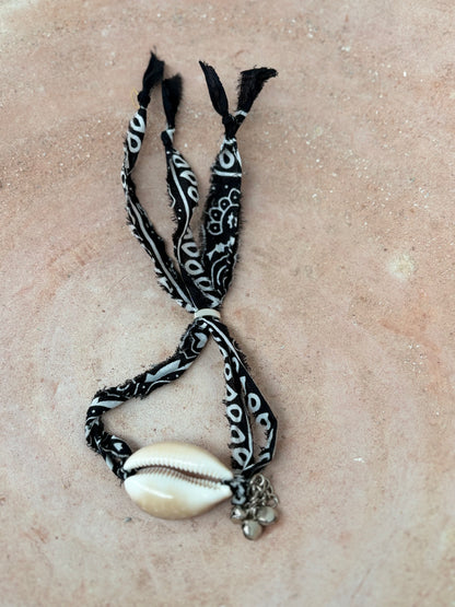 TOUT - Lho Armband met schelp