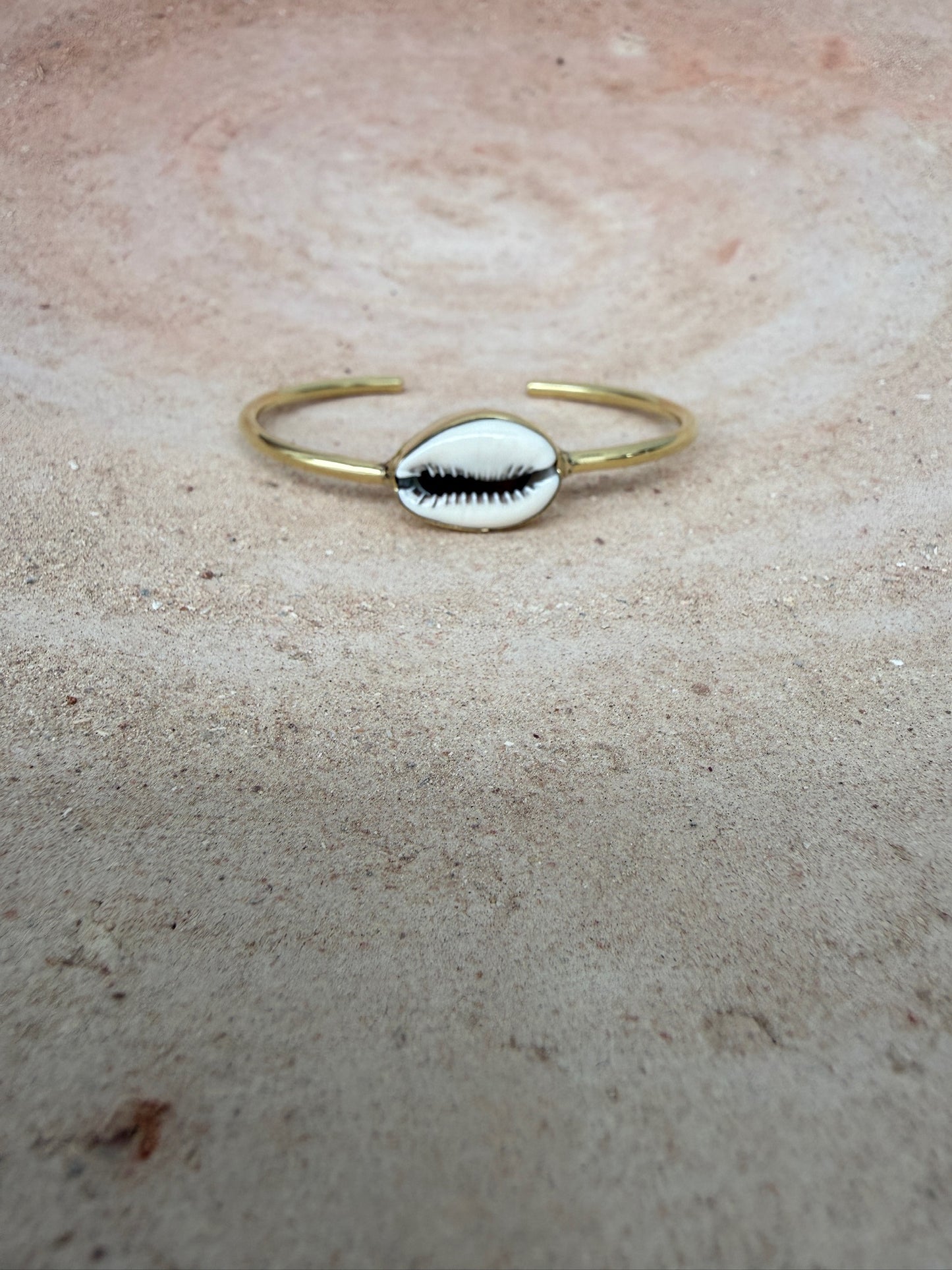TOUT - Lotte schelpenarmband