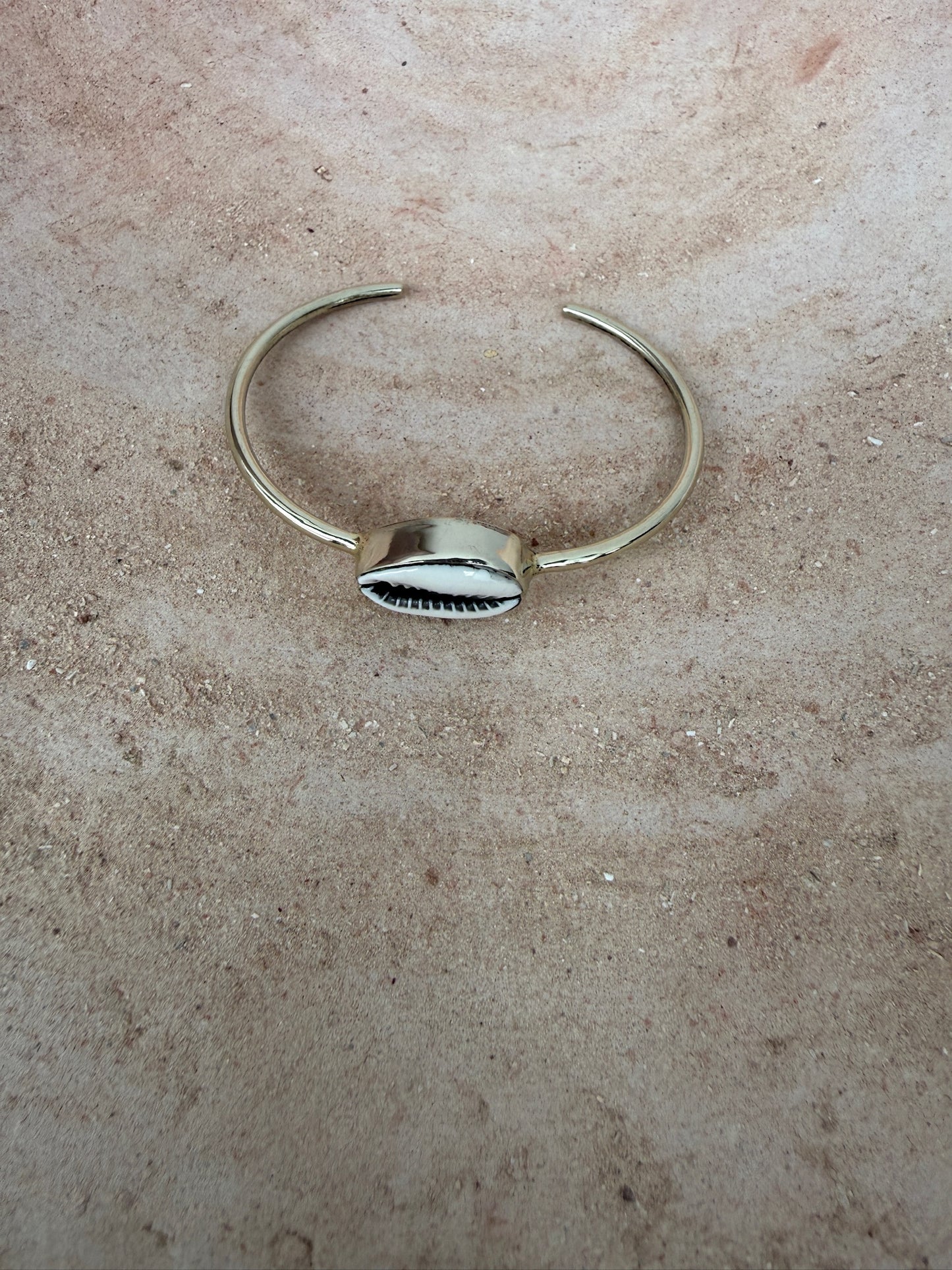 TOUT - Lotte schelpenarmband