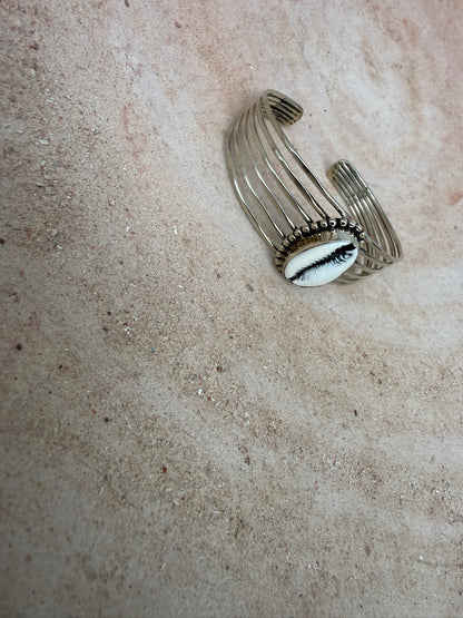TOUT - Nena schelpenarmband
