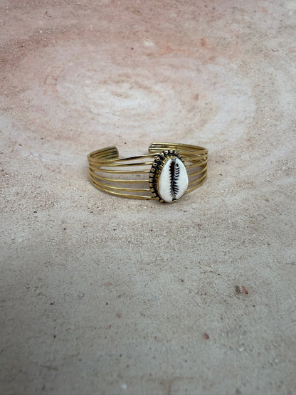 TOUT - Nena schelpenarmband