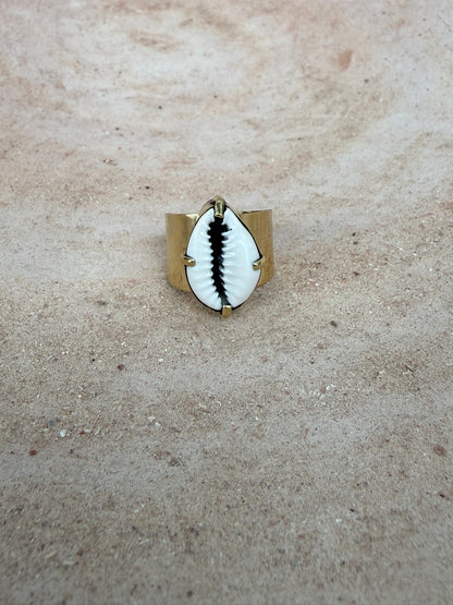 TOUT - Lilly Shell Ring