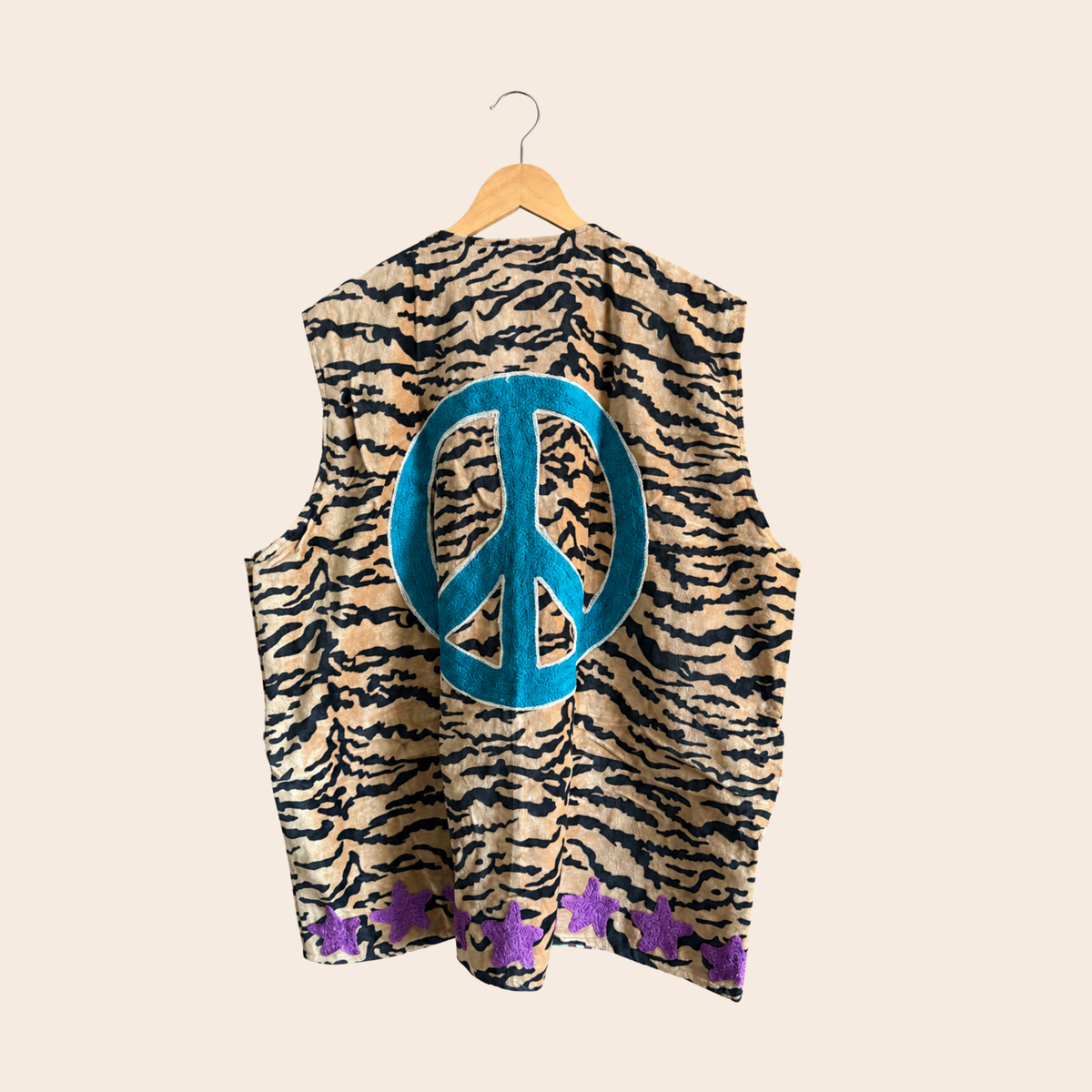 TOUT - Vest Tiger Peace