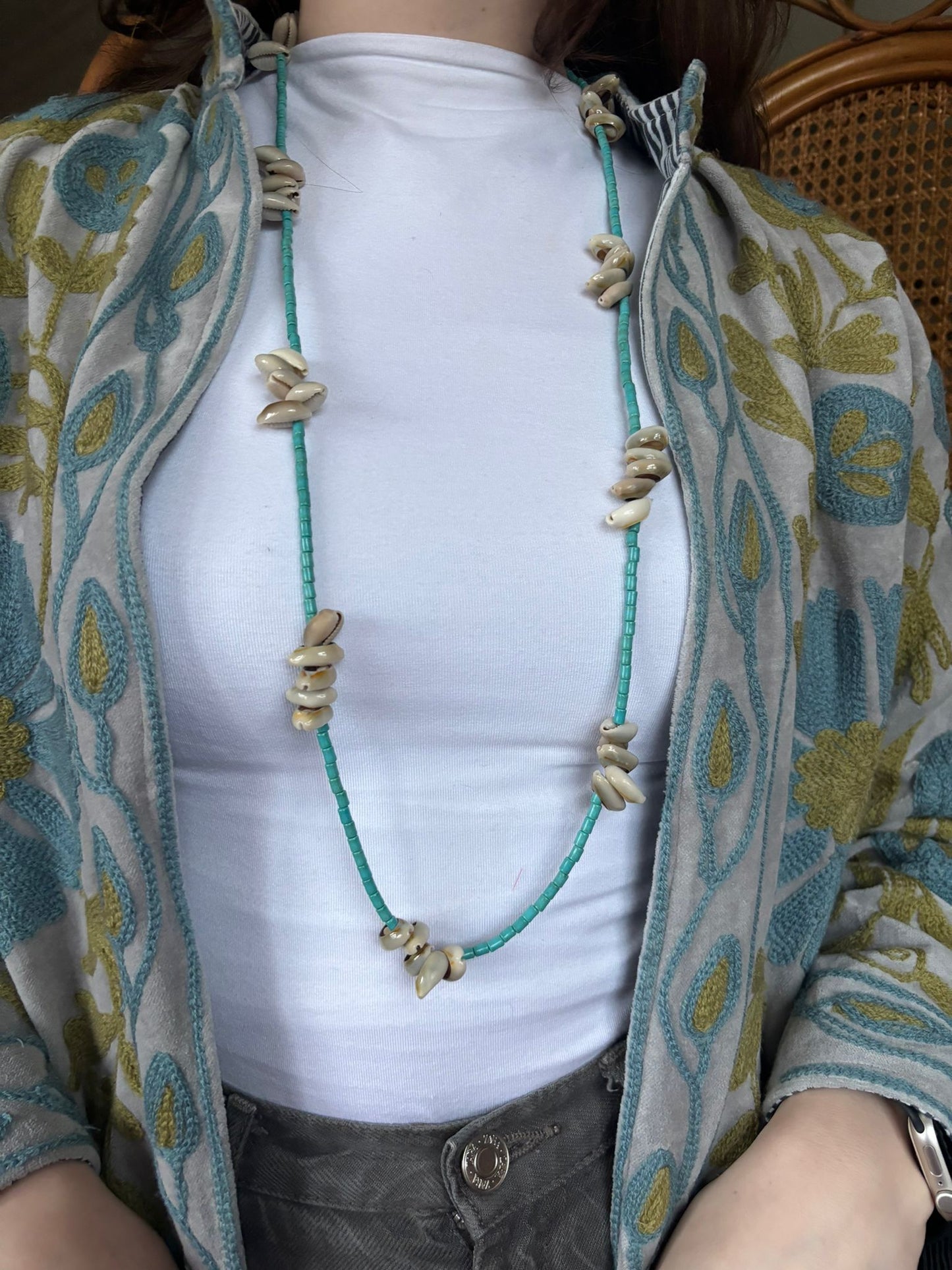 Ketting met met turquoise en schelpen