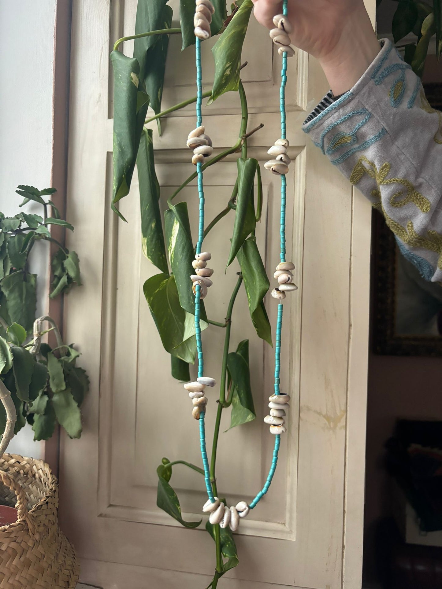 Ketting met met turquoise en schelpen