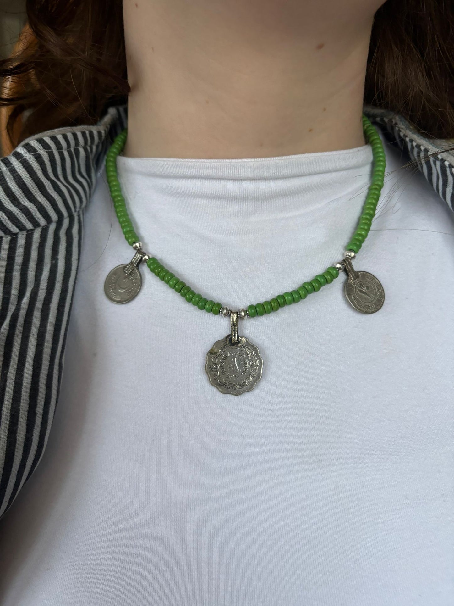 Ketting met met India groen en schelpen