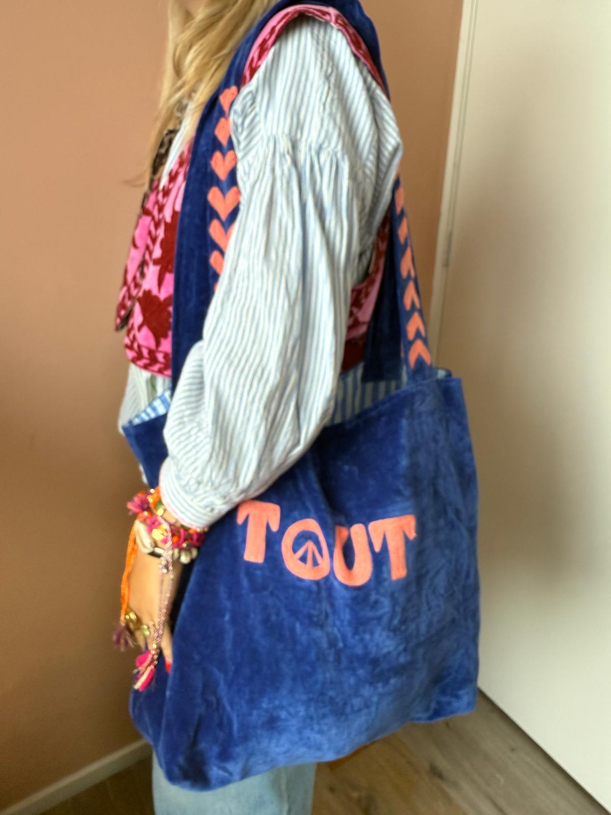 Velvet embroidery "TOUT" tas