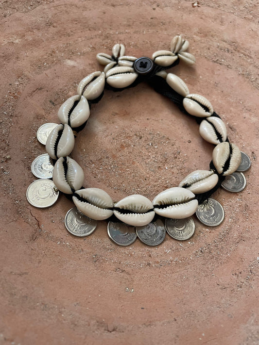 Ketting schelpen en vintage munten