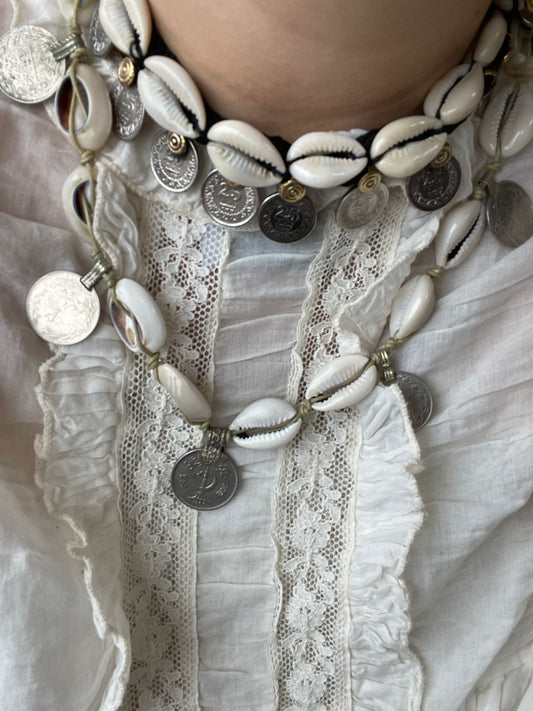 Schelpenketting met munten Faye