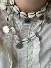 Schelpenketting met munten Faye