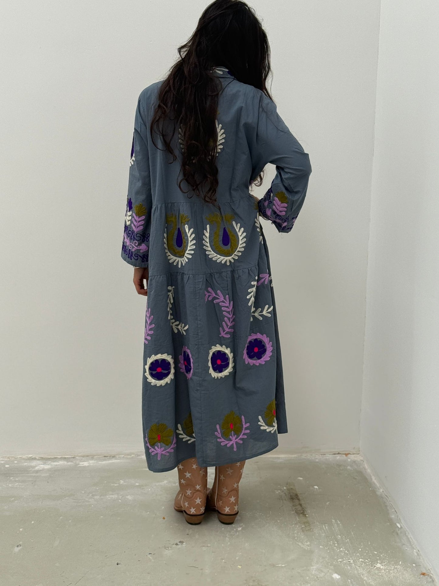 Embroidery dress grey