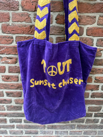 TOUT - Velvet embroidery "Sunsetchaser" tas - All season - one size