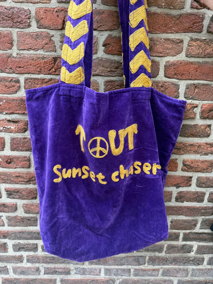 TOUT - Velvet embroidery "Sunsetchaser" tas - All season - one size