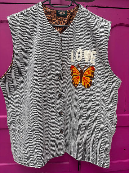 TOUT - Vest Make Love Not War