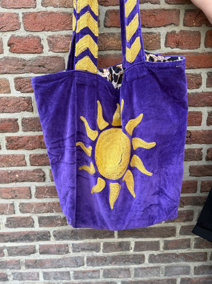 TOUT - Velvet embroidery "Sunsetchaser" tas - All season - one size