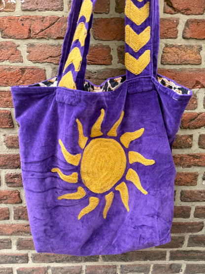 TOUT - Velvet embroidery "Sunsetchaser" tas - All season - one size