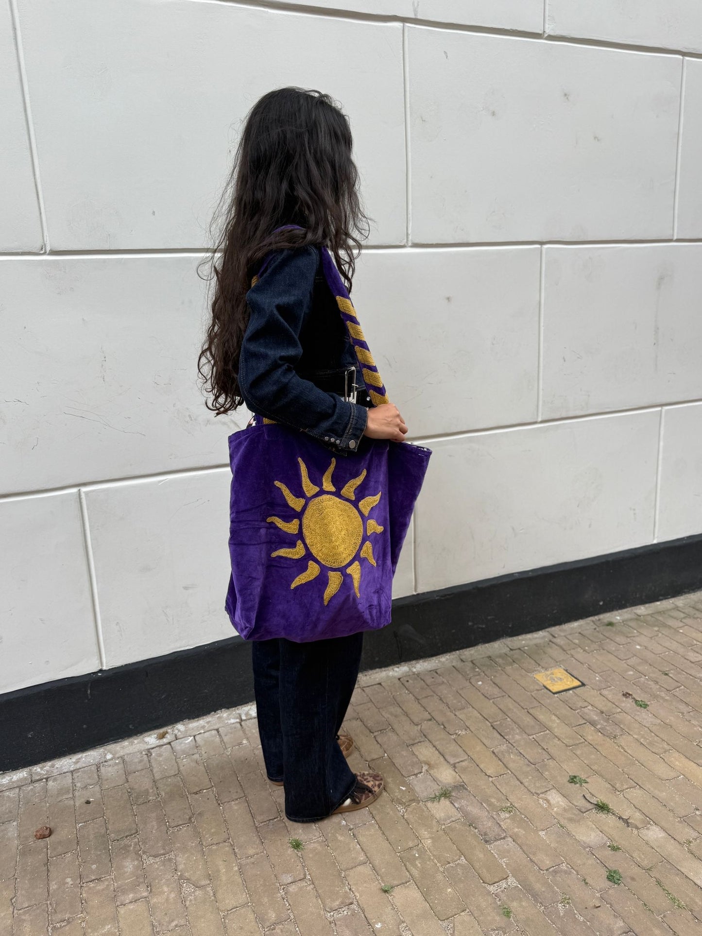Velvet embroidery "Sunsetchaser" tas